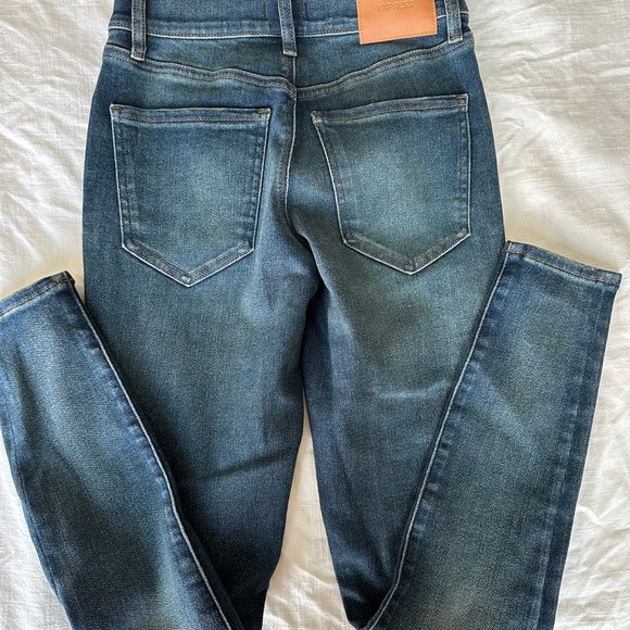 Express Jeans - Picture 3 of 3